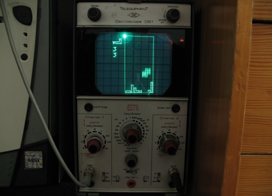 Осциллограф Telequipment
D61 с запущенным Скопетрисом